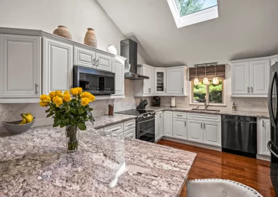 Kitchen with flowers